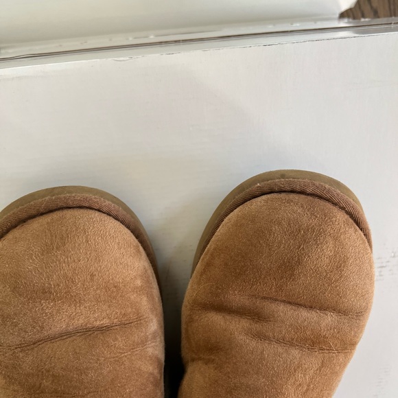 UGG Classic II shearling lined shirt boot size 9 chestnut suede - Picture 5 of 6